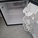 Appartement Einliegerwohnung Mit 2 Zimmern, Badezimmer, Kueche