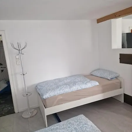 Einliegerwohnung Mit 2 Zimmern, Badezimmer, Kueche Διαμέρισμα Waldshut-Tiengen