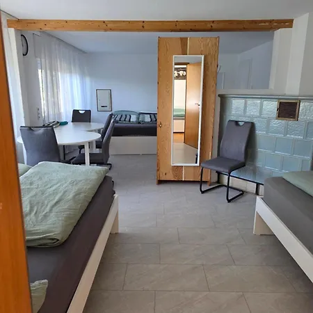 Einliegerwohnung Mit 2 Zimmern, Badezimmer, Kueche * Waldshut-Tiengen