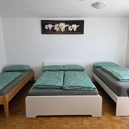 Einliegerwohnung Mit 2 Zimmern, Badezimmer, Kueche Waldshut-Tiengen